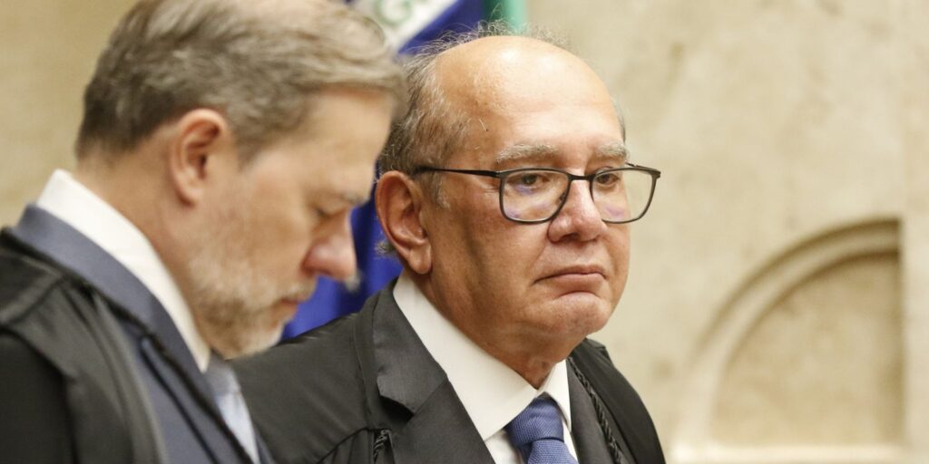mendes-pede-parecer-sobre-acoes-contra-impeachment-de-ministros-do-stf