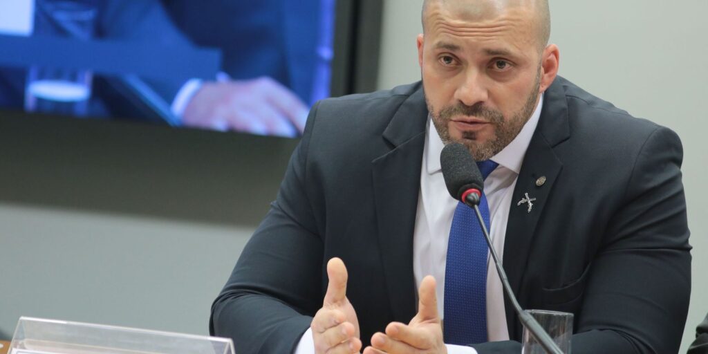 moraes-autoriza-progressao-de-daniel-silveira-para-regime-aberto