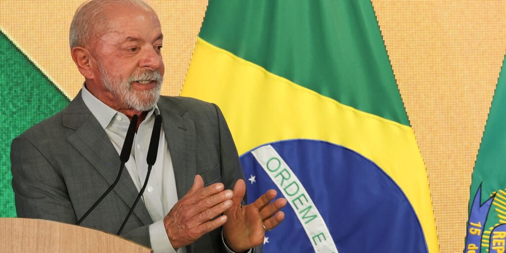 apos-vitoria-nas-urnas,-lula-vai-retomar-viagens-internacionais