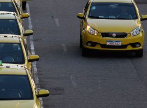 governo-publica-mp-que-destina-r$-30-bi-a-taxistas-e-motoristas-de-app