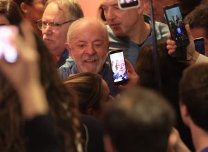 lula-agradece-votos-e-diz-que-teve-de-vencer-intromissao-vinda-de-fora